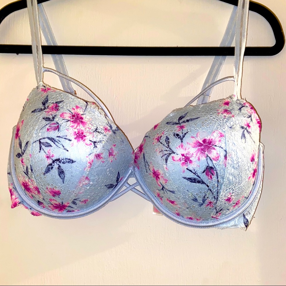 Victoria’s Secret Pink Date Bra